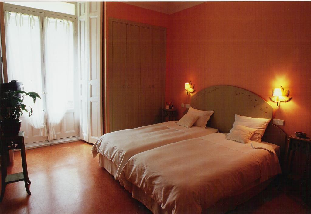 Hostal Fornos Segovia Room photo